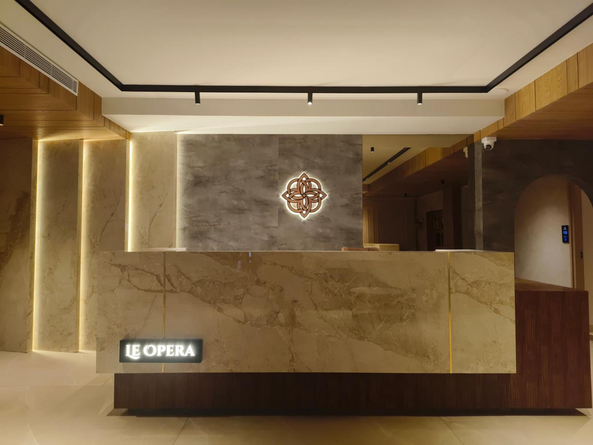 Olive Hotel Le Opera By Embassy Group Бангалор Экстерьер фото